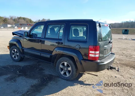 2008 Jeep Liberty Sport z USA, uszkodzony, nr VIN 1J8GN28K08W193835